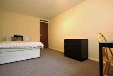 2 bed flat, St Anns Close, Ouseburn, Newcastle, NE12QP - Image 9